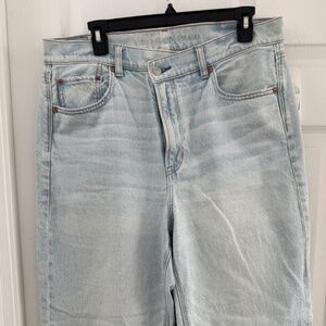 American Eagle Super High Rise Baggy Straight Crossover Jeans - Size 12 Regular